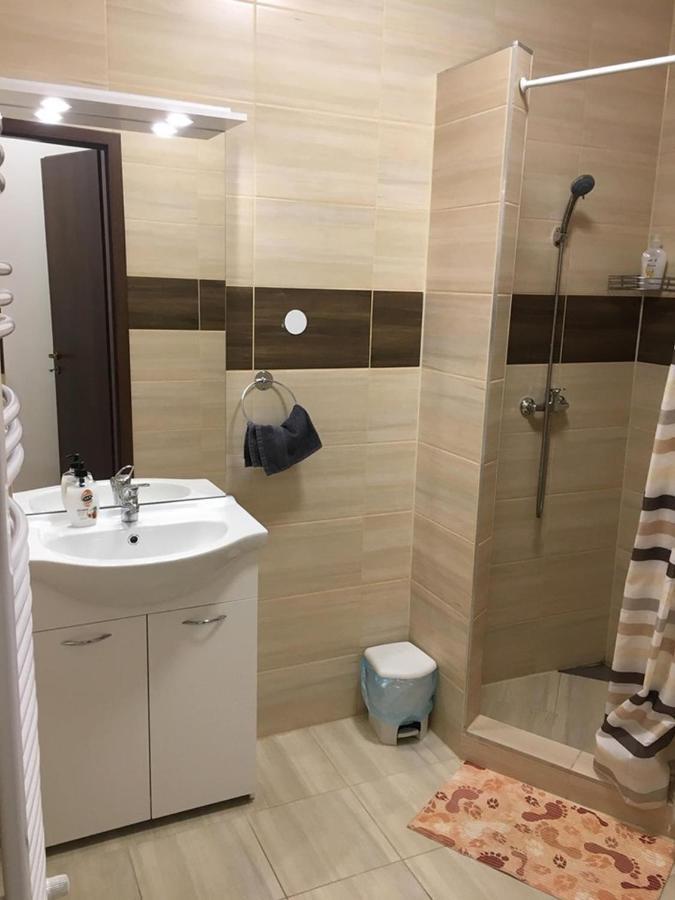 Aranykorona Apartmanház Miskolc Esterno foto