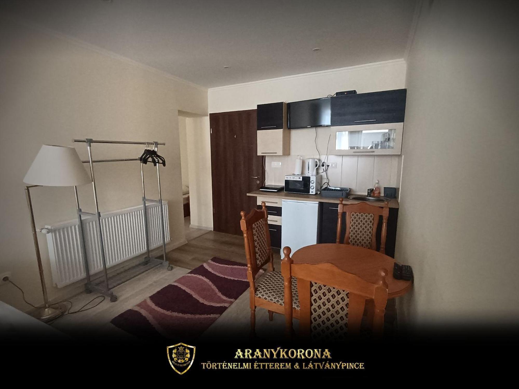 Aranykorona Apartmanház Miskolc Esterno foto