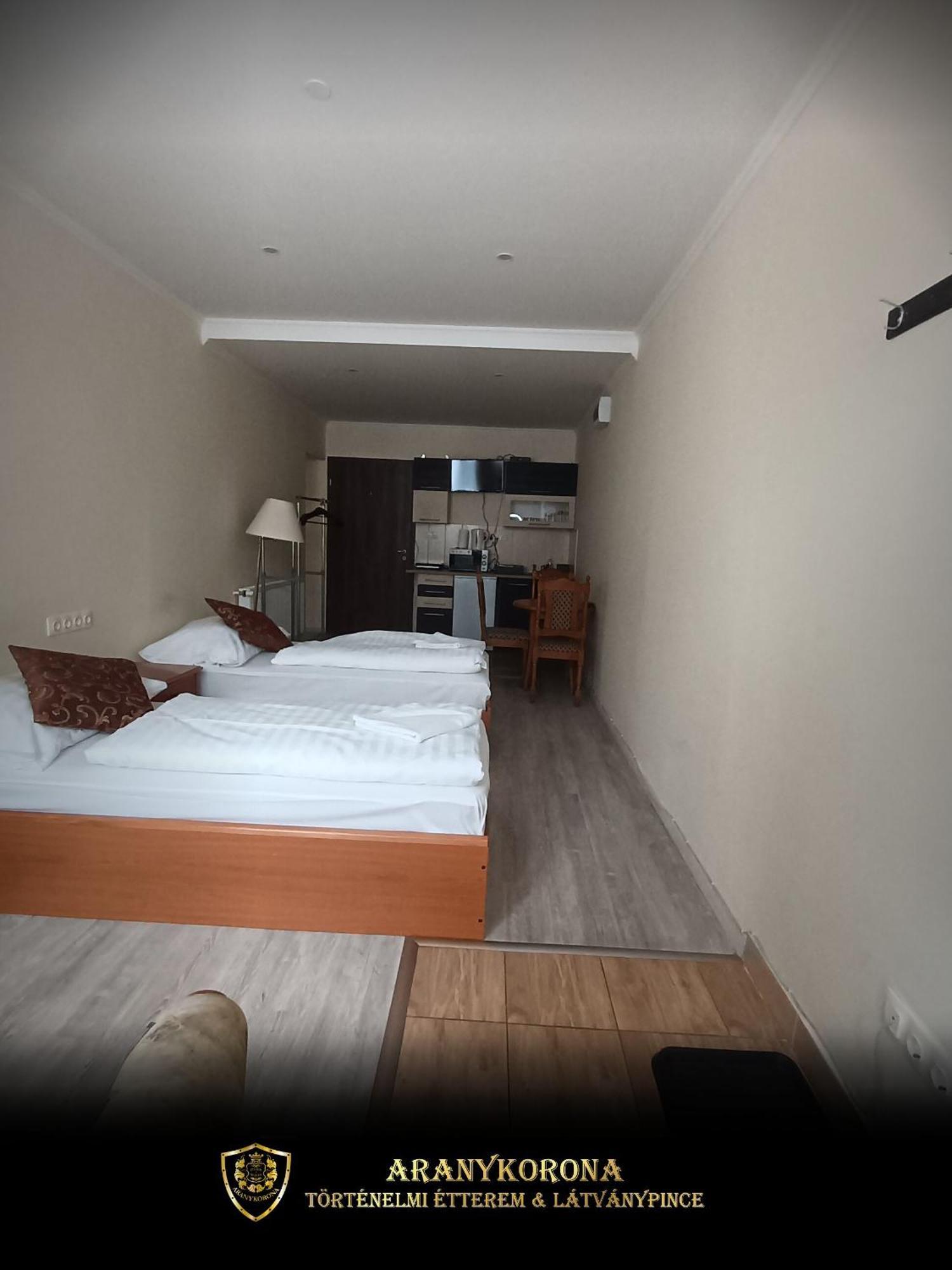 Aranykorona Apartmanház Miskolc Esterno foto